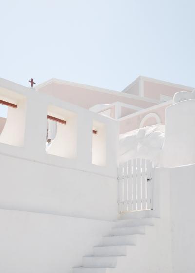 1022_natelee_cocks_75_the_little_white_gate_santorini.jpg